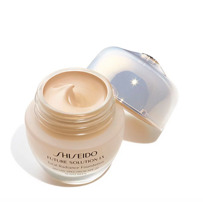 SHISEIDO - FUTURE SOLUTION LX TOTAL RADIANCE FOUNDATION